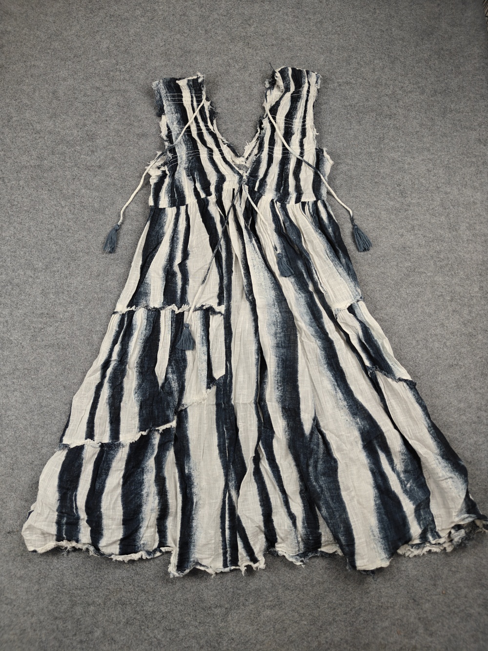 World Market Dress Womens L/XL Blue Striped Maxi Sundress V-Neck Strappy